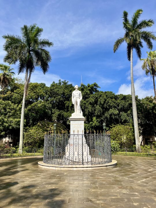 IMG_1262 Monument among palm trees in a park in Havana