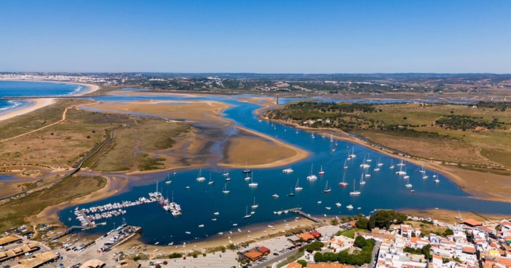 Algarve Reisebericht — Klippen, Strände & Meeresfrüchte