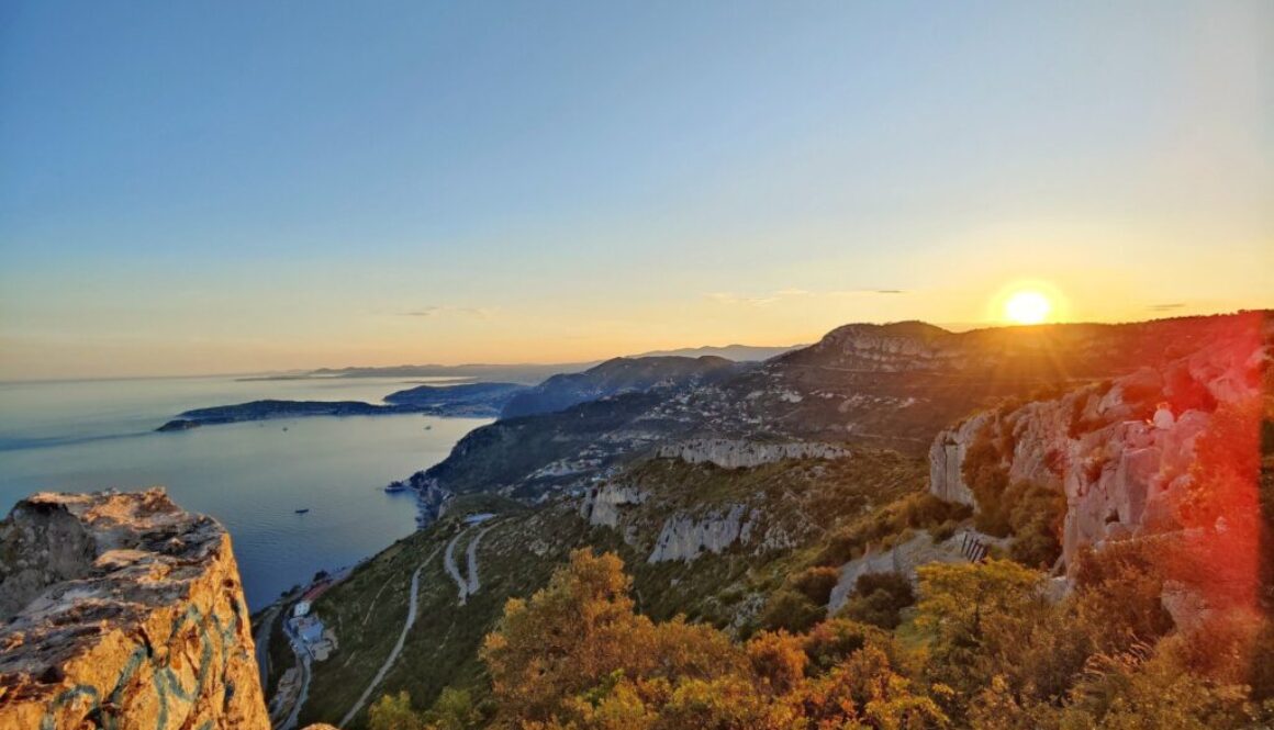 Evening light over the coast near Cap-d'Ail with a view towards Monaco